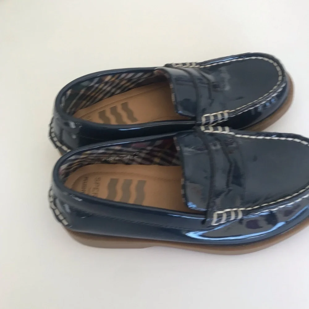 Sperry plush wave blue patent leather slip on loafers size 13 M child NWOT
